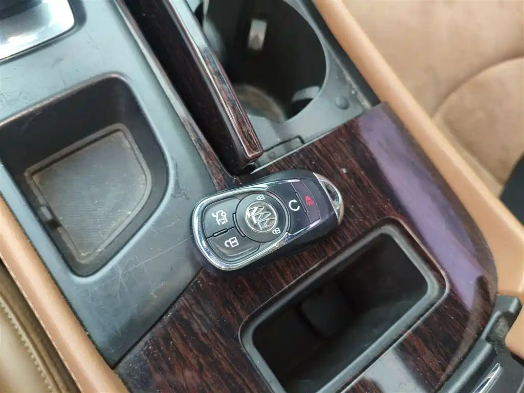 Buick LaCrosse 2016 20T Elite Type фото 17