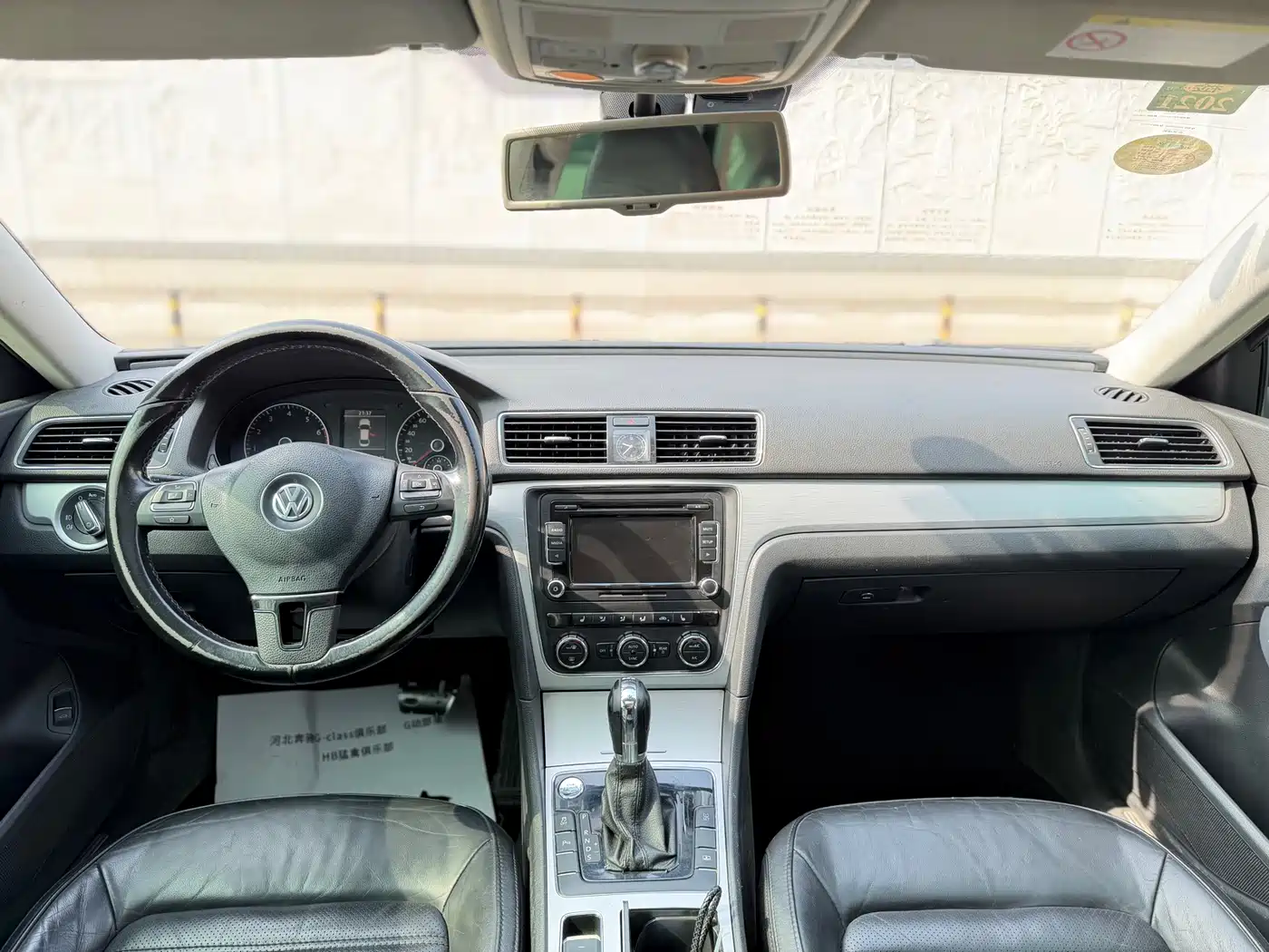 Volkswagen Passat 2014 1.8TSI DSG Executive Edition фото 7