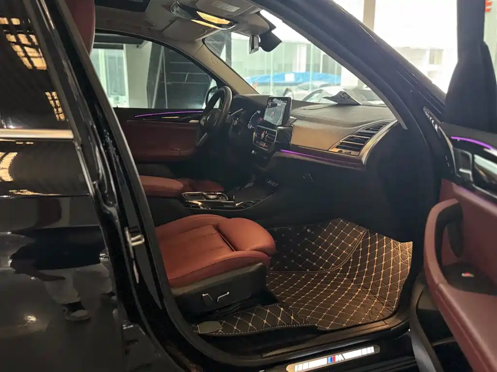BMW iX3 2023 Leading Type фото 12