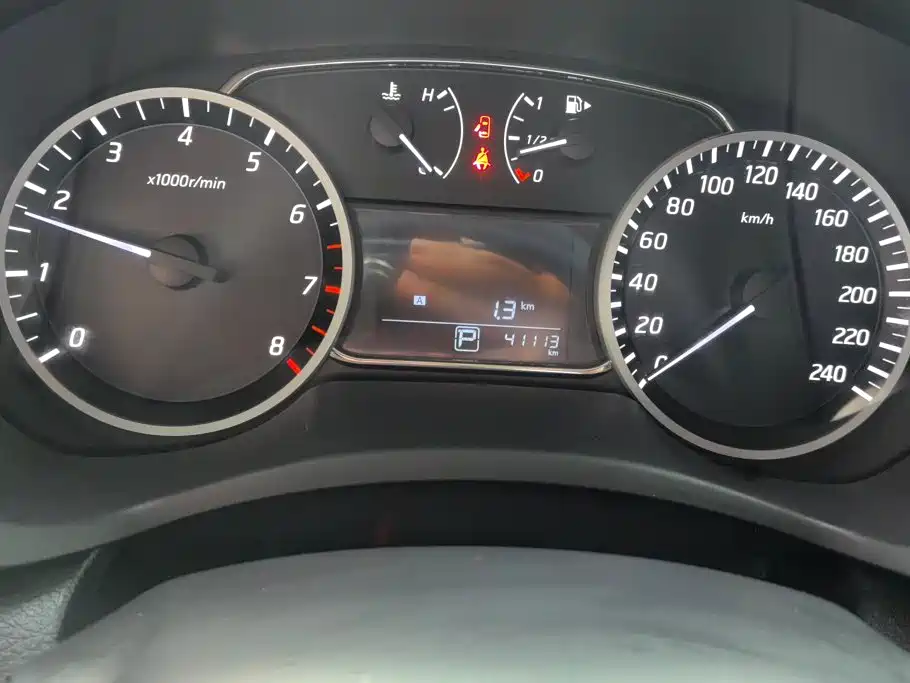 Nissan SYLPHY, миниатюра 14