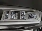 Photo 9 - Volkswagen Teramont