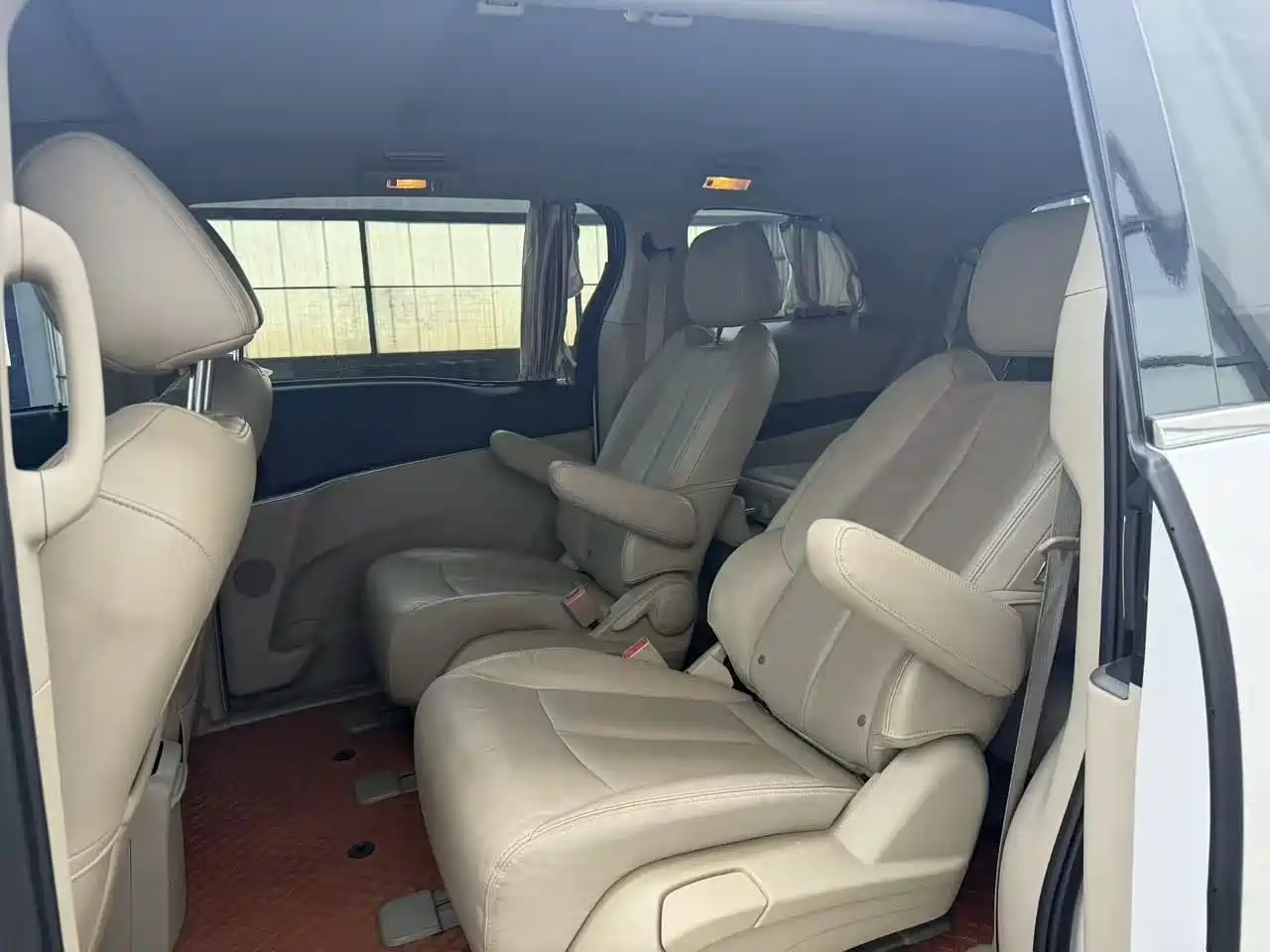 Buick GL8 2018 28T Premium Model China VI фото 7