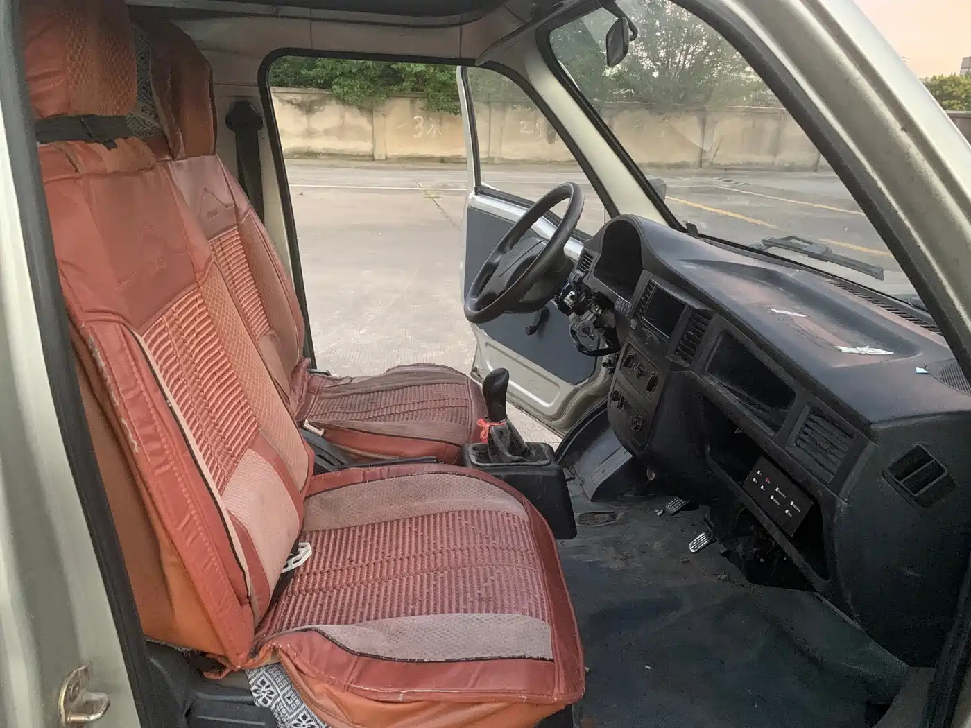 Wuling Motors Wuling Zhiguang 2014 2013 1.0L Practical