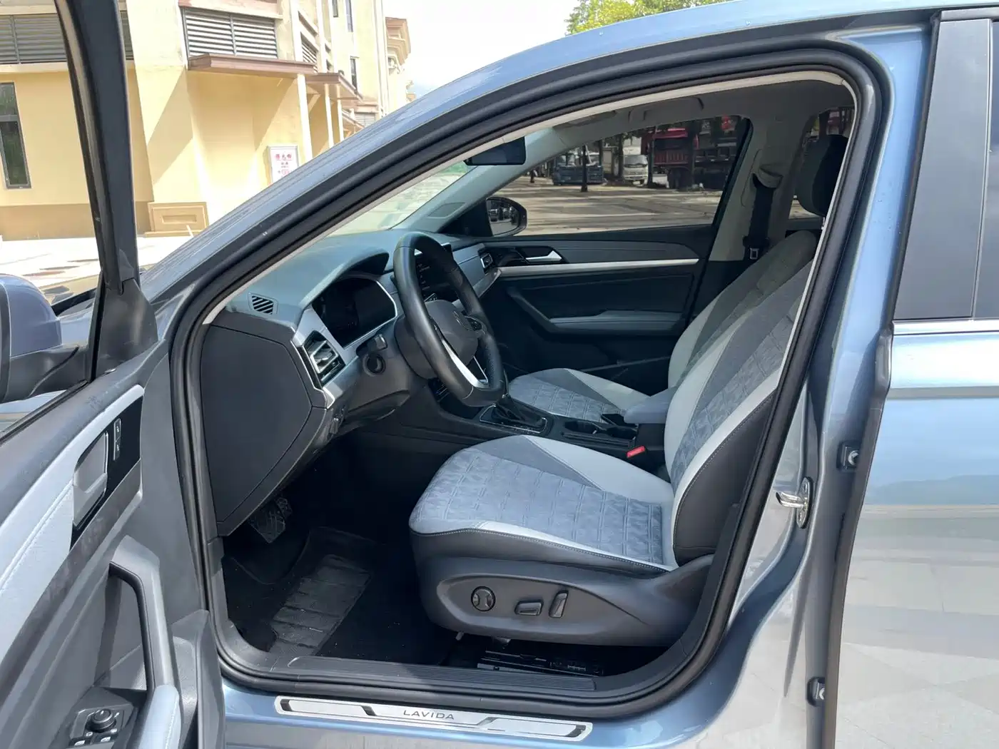 Volkswagen Lavida, миниатюра 4