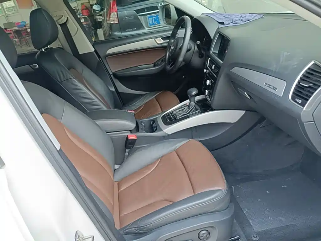 Audi Q5 2018 2017 Plus 40 TFSI Progressive