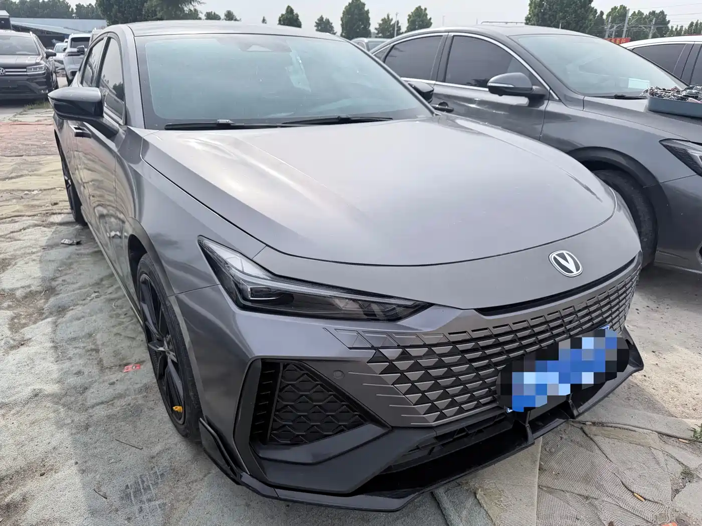 CHANGAN UNI-V