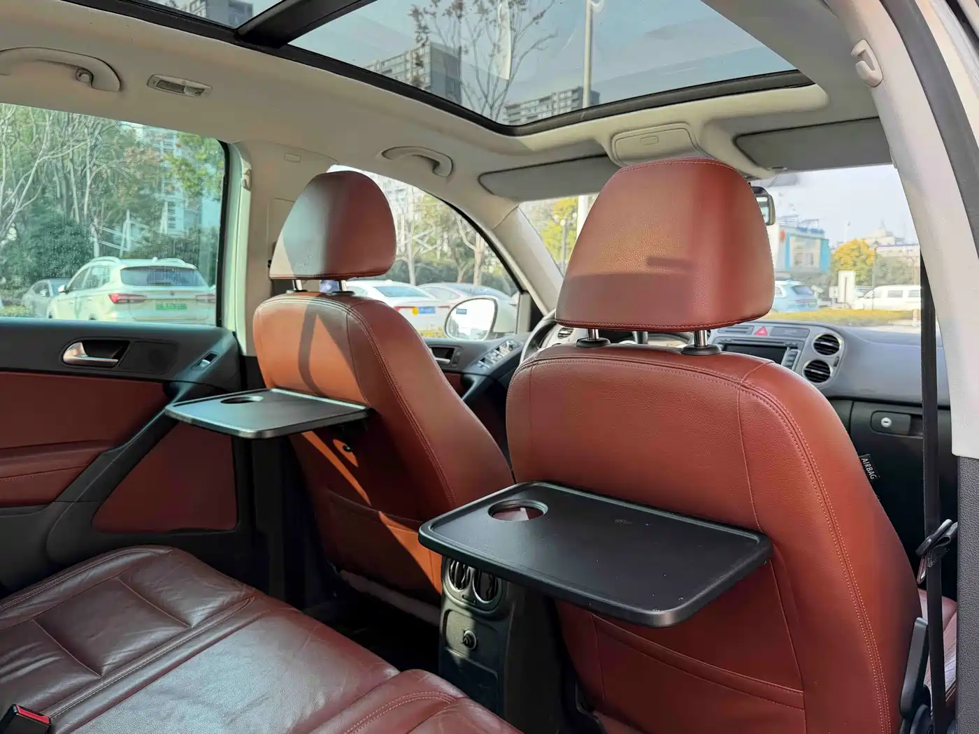 Volkswagen Tiguan 2012 2.0TSI Comfort фото 11