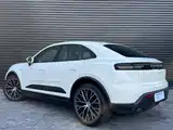 Фото 4 - Porsche Macan EV