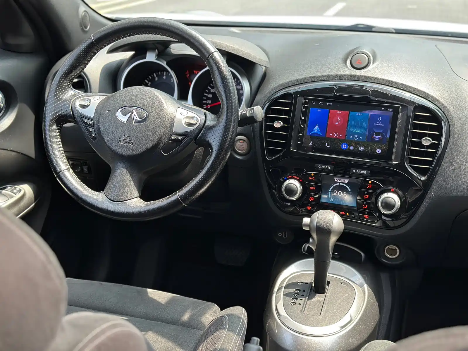 صورة 9 - Infiniti ESQ