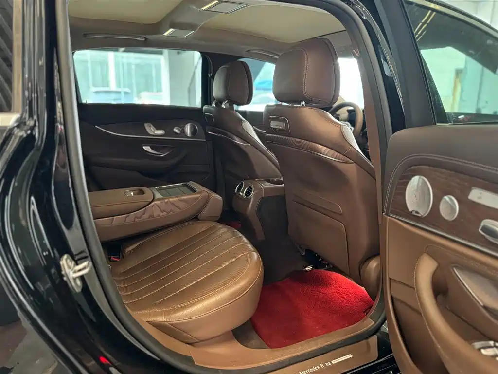 Mercedes-Benz E-Class 2019 Facelift E 300 L Luxury фото 11