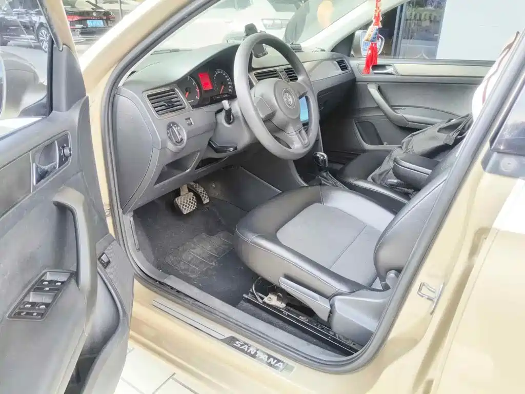 Photo 8 - Volkswagen Santana
