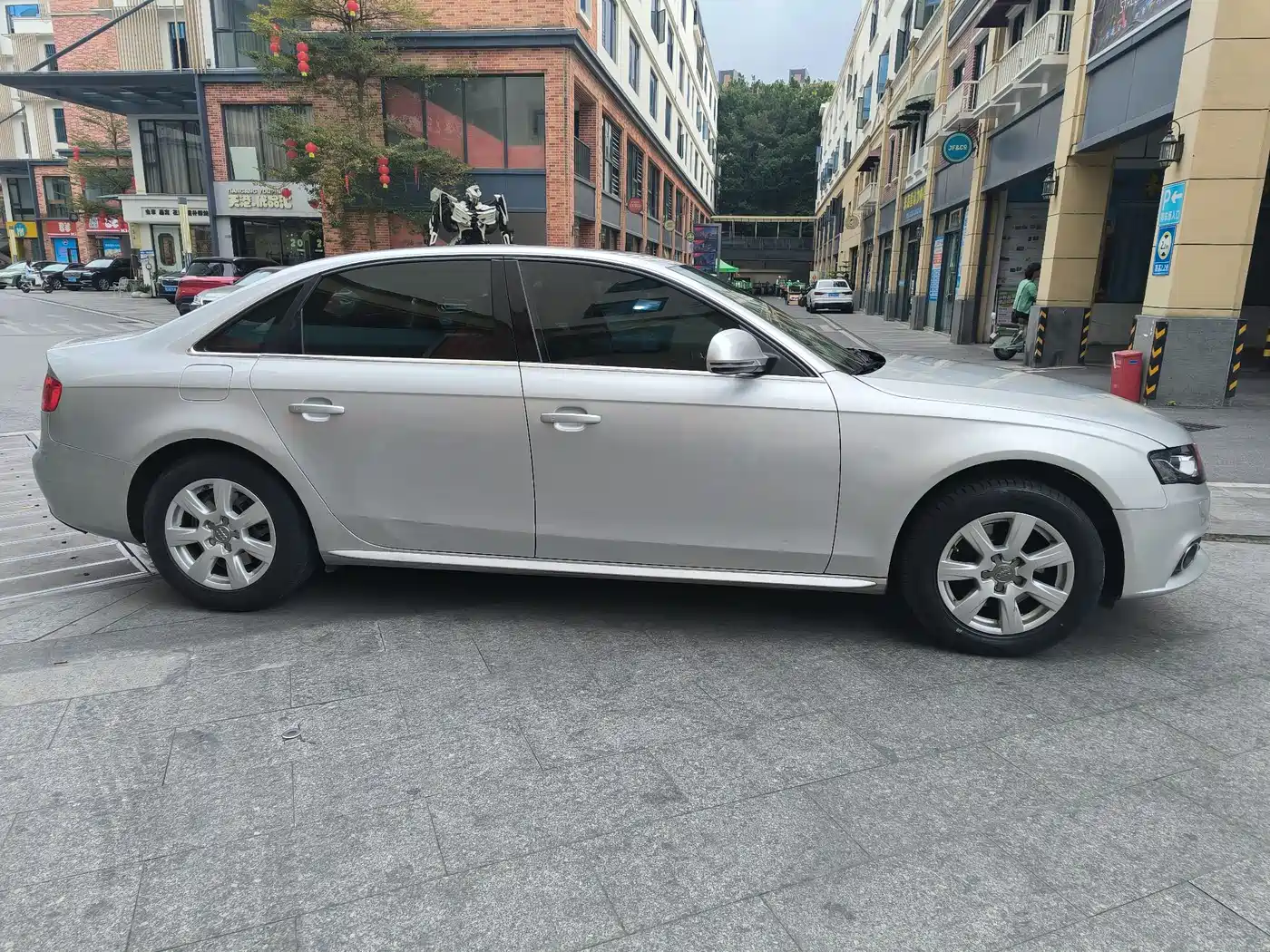 Audi A4L 2011 2.0 TFSI Comfort фото 5