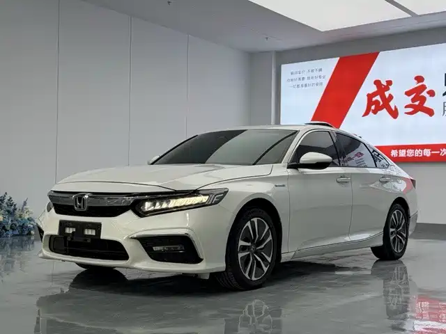 Honda Inspire Динамика, гибрид, 2.0L, Pure Elegant, экокласс Китай VI