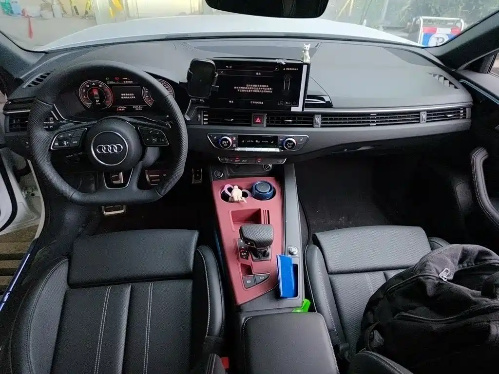 Audi A4L 2025 2024 40 TFSI Luxury Dynamic