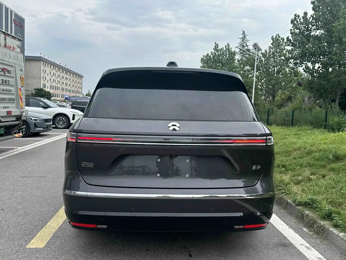 NIO NIO ES8 2025 Model 6-Seat Executive Luxury Edition 8