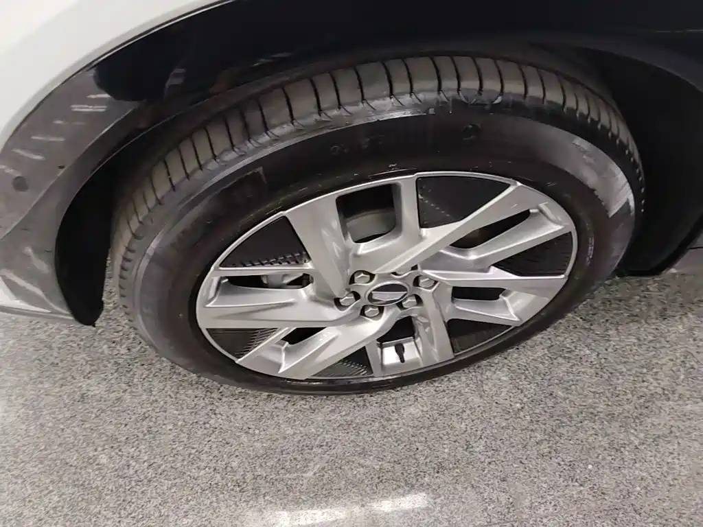 Cadillac IQ Ao Ge 2024 2024 Standard Range
