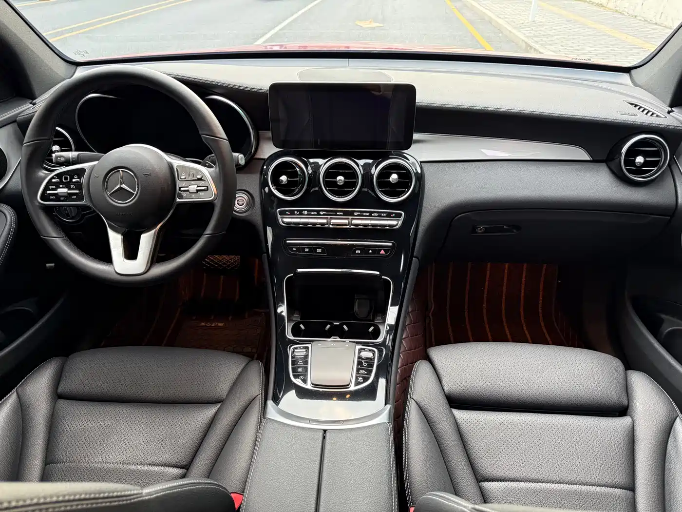 Mercedes-Benz GLC Coupe 2021 GLC 260 4MATIC Coupe SUV фото 12