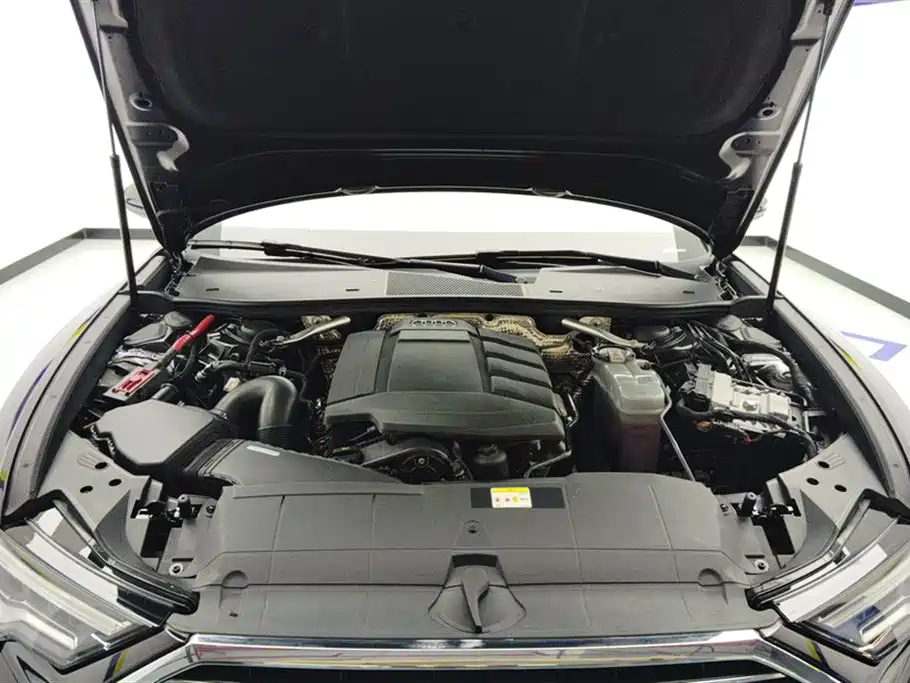 Audi A6L 2021 40 TFSI Luxury Elegance фото 10