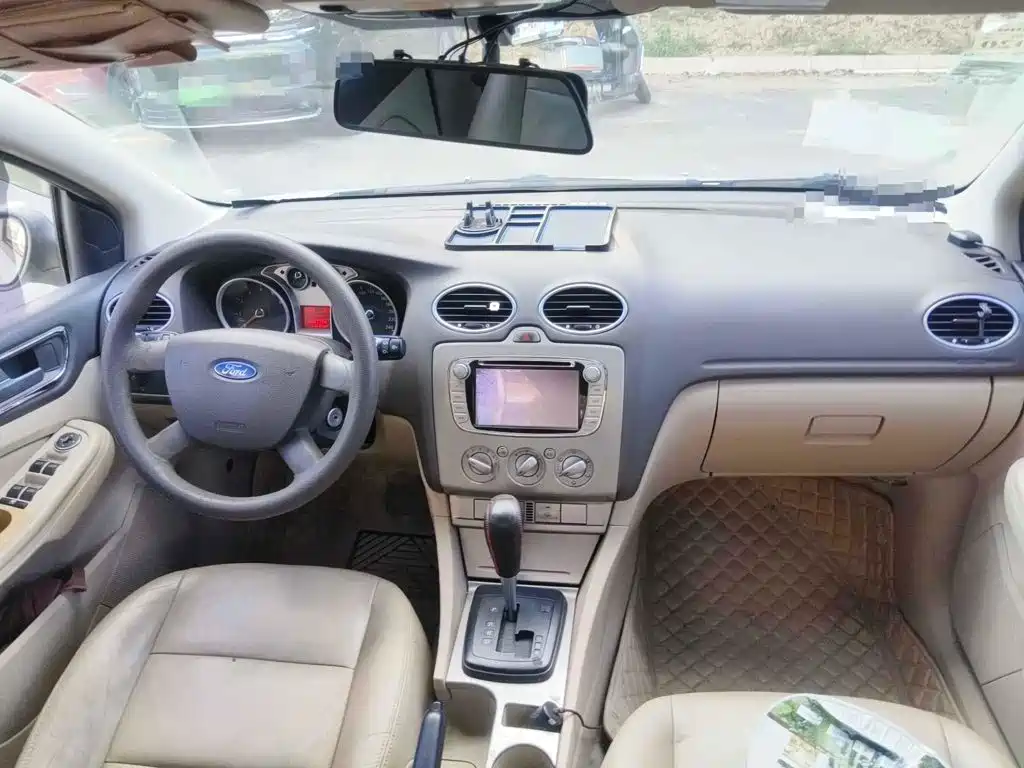 Ford Focus 2011 2011 Sedan 1.8L Automatic Fashion