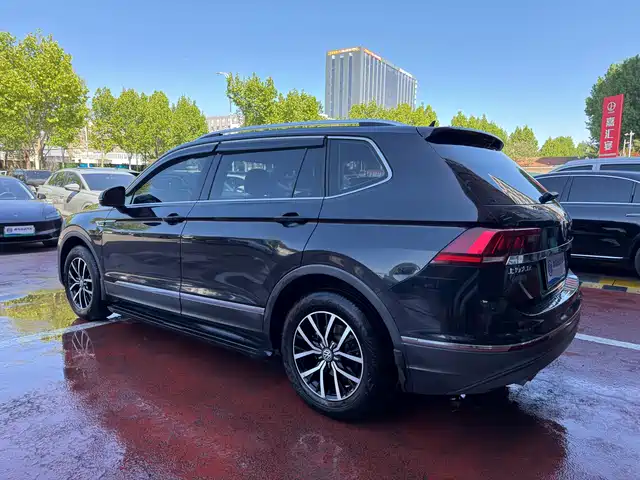 Volkswagen Tiguan L 2018 Facelift 330TSI Automatic 2WD Luxury Edition — фото 4