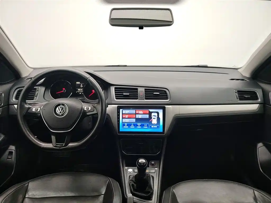 Volkswagen Lavida 2017 1.6L Manual Comfort Edition фото 5