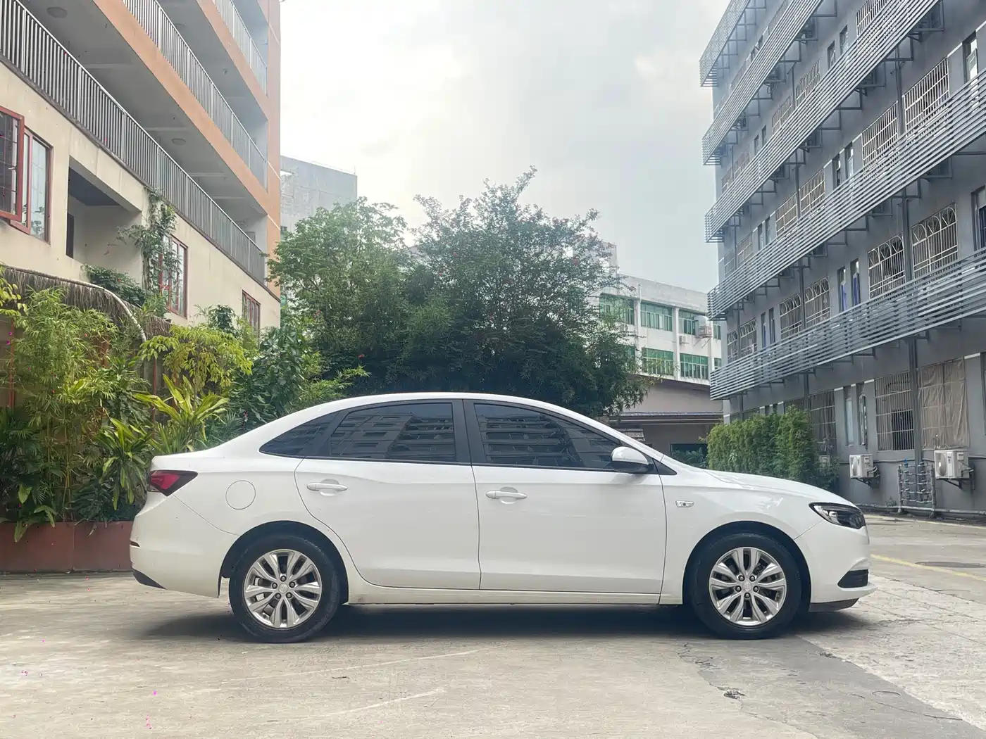 Buick Excelle 2023 2021 Facelift Exemplar 1.5L Auto Elite
