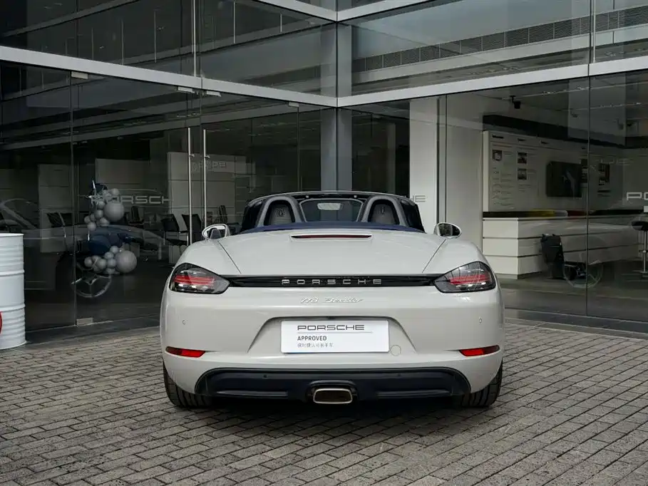 Porsche 718 2022 Boxster 2.0T фото 6