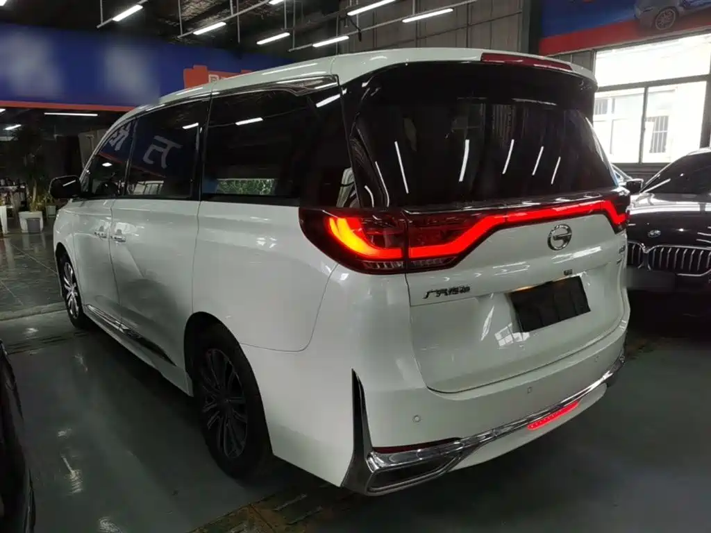 GAC Trumpchi Trumpchi M8 2021 Leading Show Series 390T Ultimate Edition фото 5