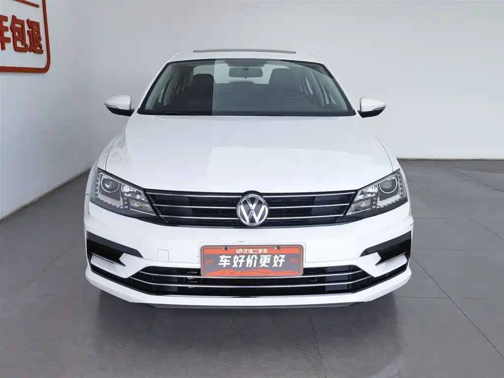Volkswagen Sagitar 2018 280TSI DSG Spark Edition фото 3