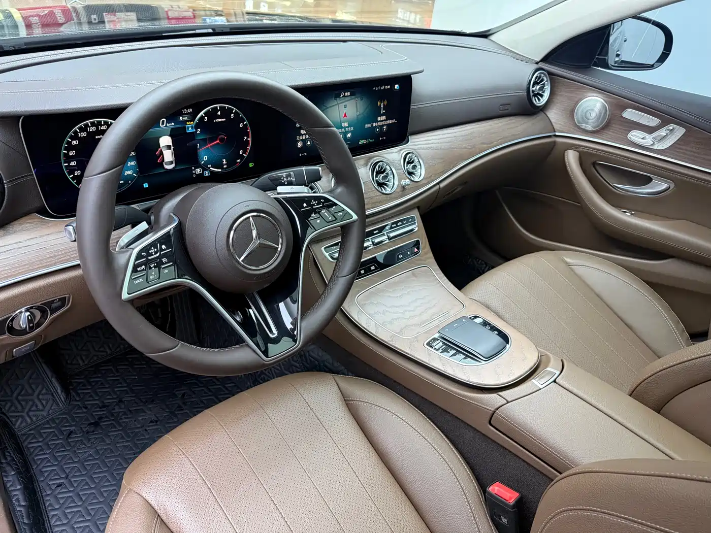 Mercedes-Benz E-Class 2023 Facelift E 300 L Luxury фото 8