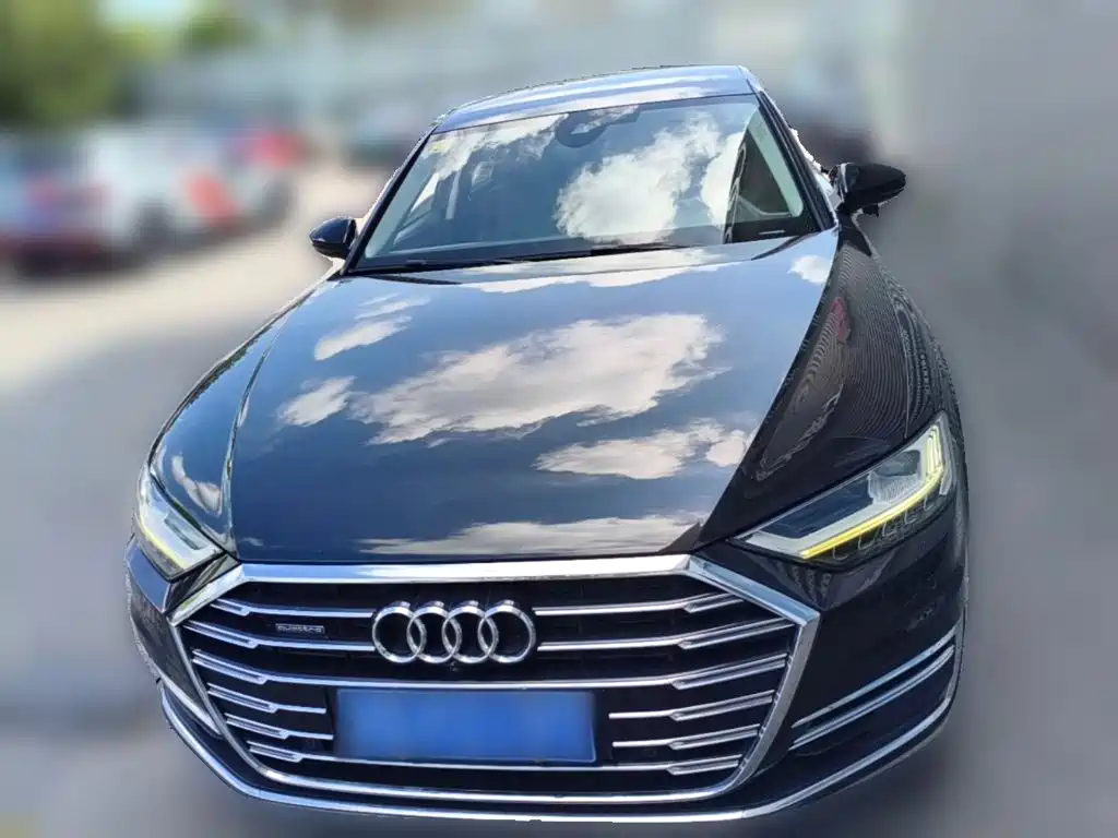 Фото 5 - Audi A8