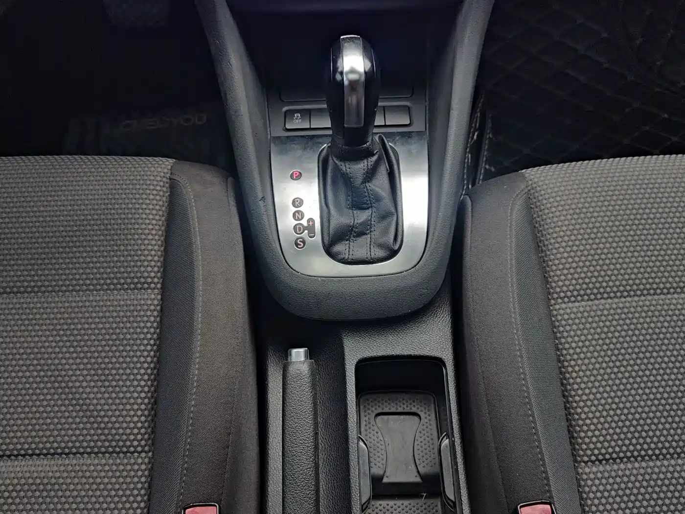 Volkswagen Golf 2012 1.6 Automatic Comfort Type фото 12