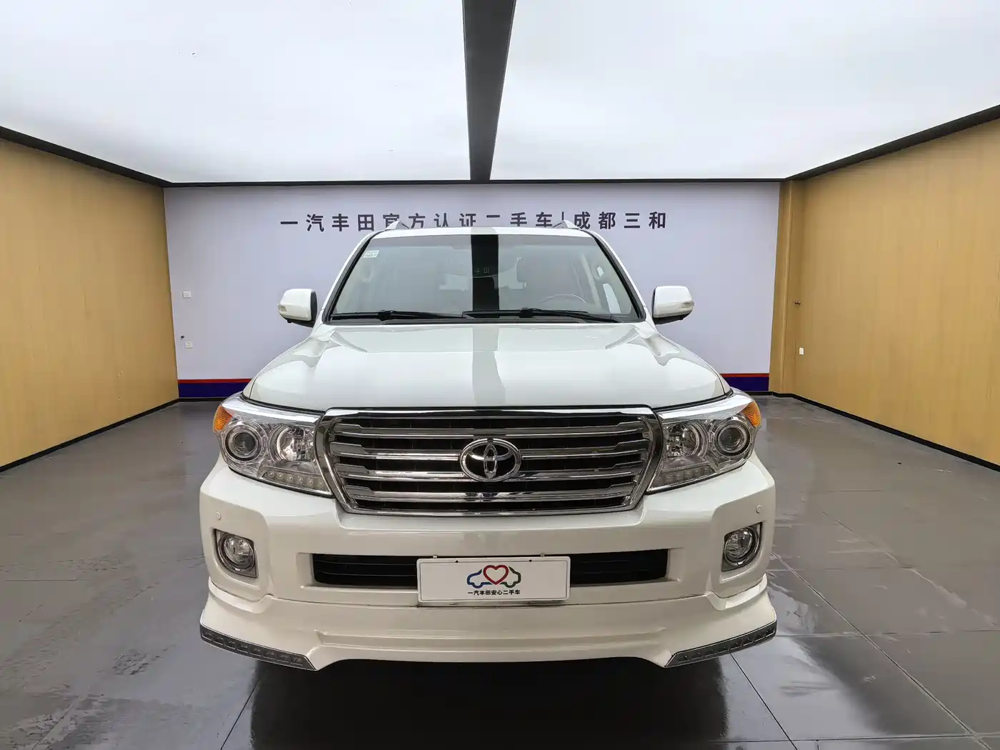 Toyota Land Cruiser (Import) 2015 4.0L V6 Middle East Limited Edition фото 20