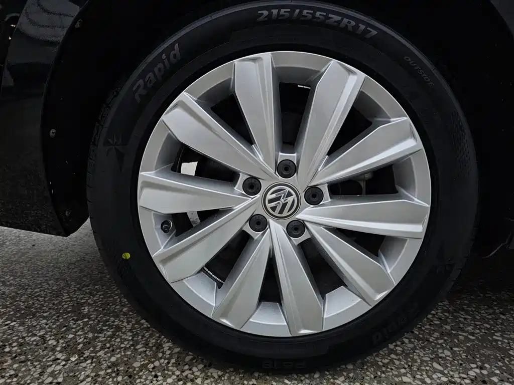 Volkswagen Passat 2020 330TSI Elite Edition China VI фото 16