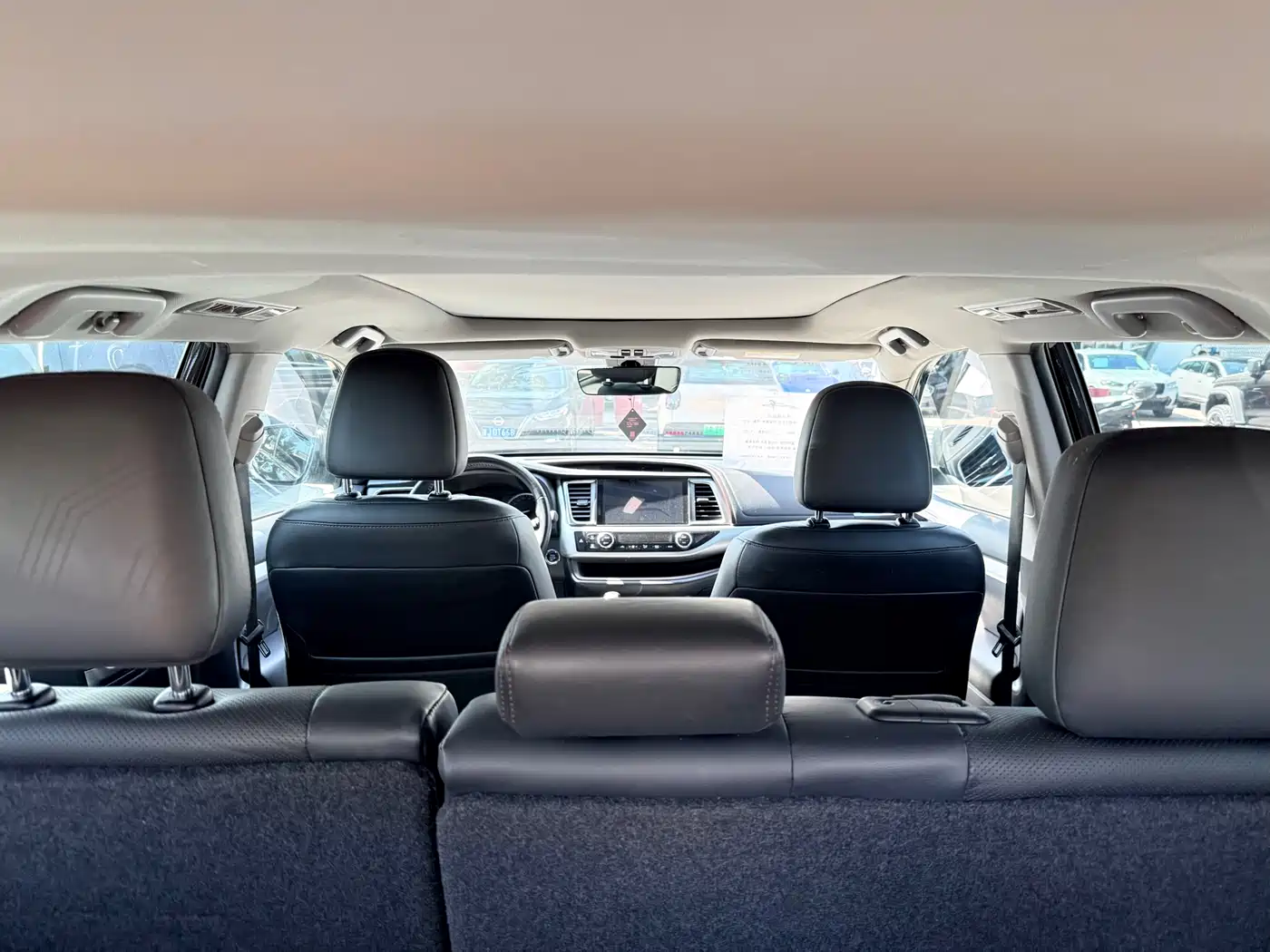 TOYOTA HIGHLANDER