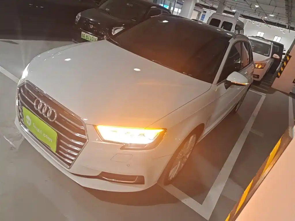 Audi A3 2018 30th Anniversary Sportback 35 TFSI Style