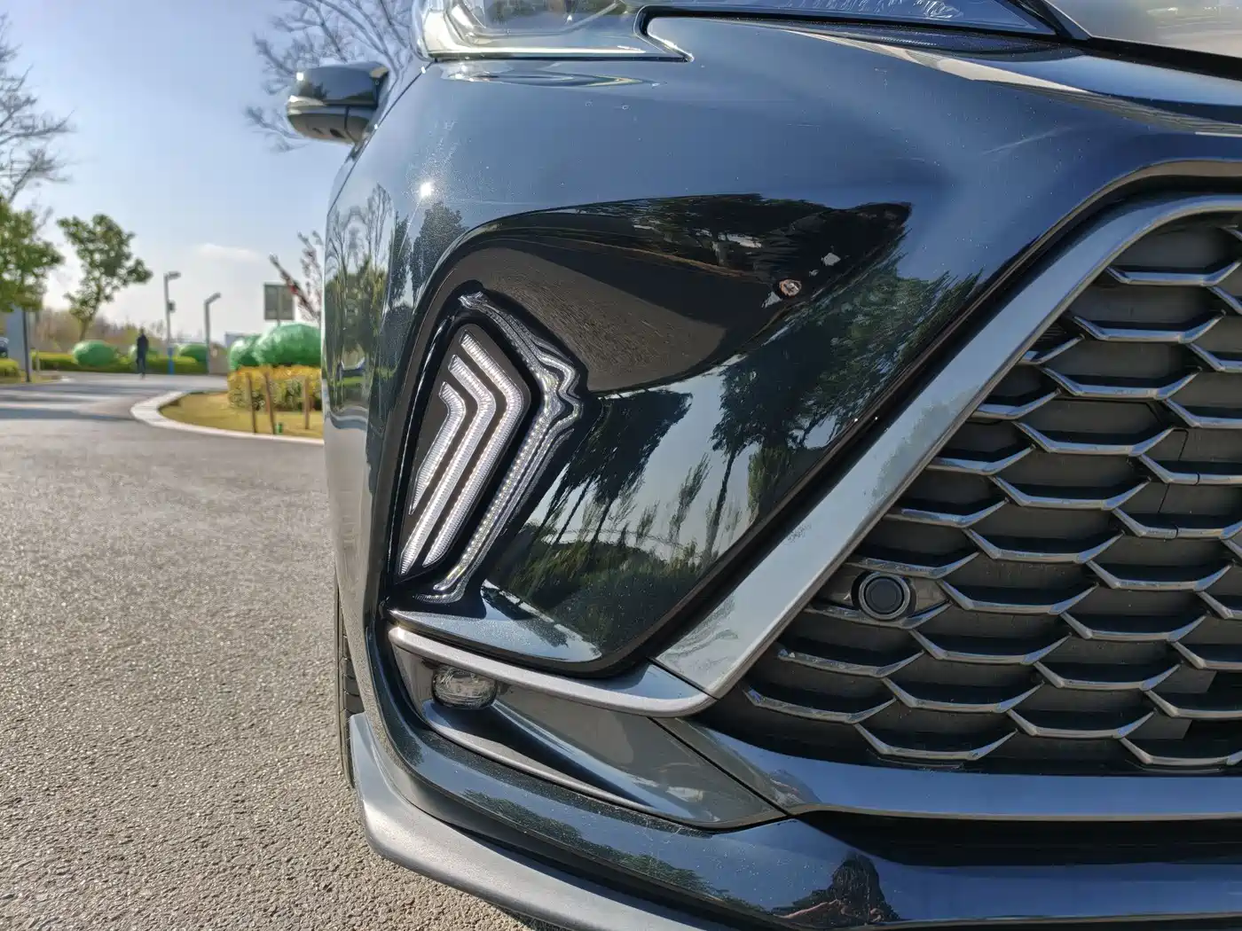 Toyota Granvia 2023 2.5L Hybrid VIP Edition фото 31