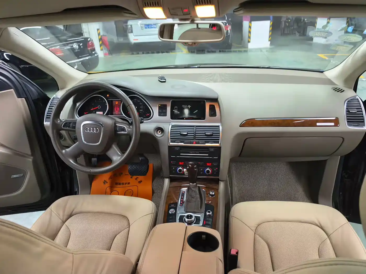 Фото 5 - Audi Q7