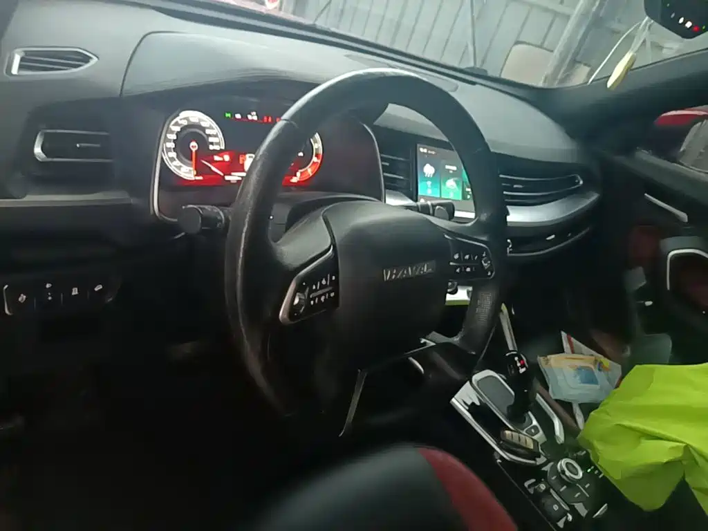 Photo 11 - Haval H6
