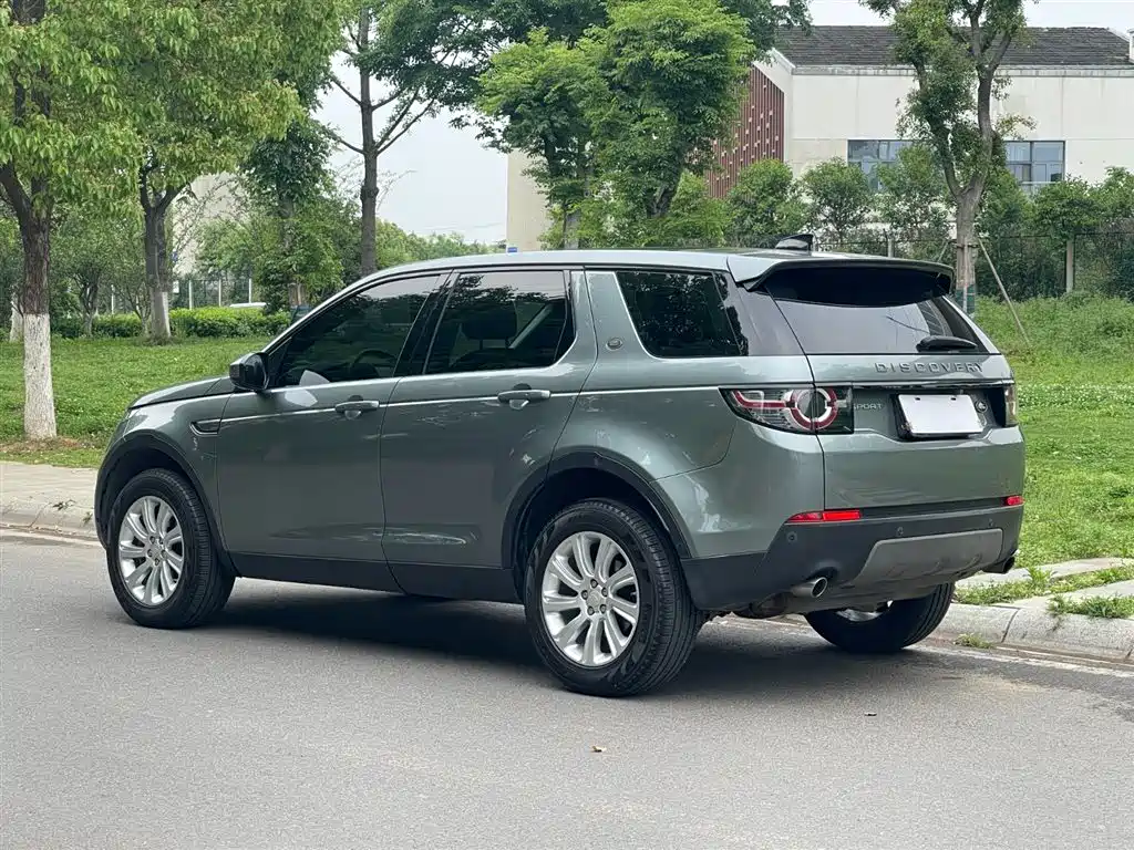 Land Rover Discovery Sport 2018 240PS SE Edition фото 6