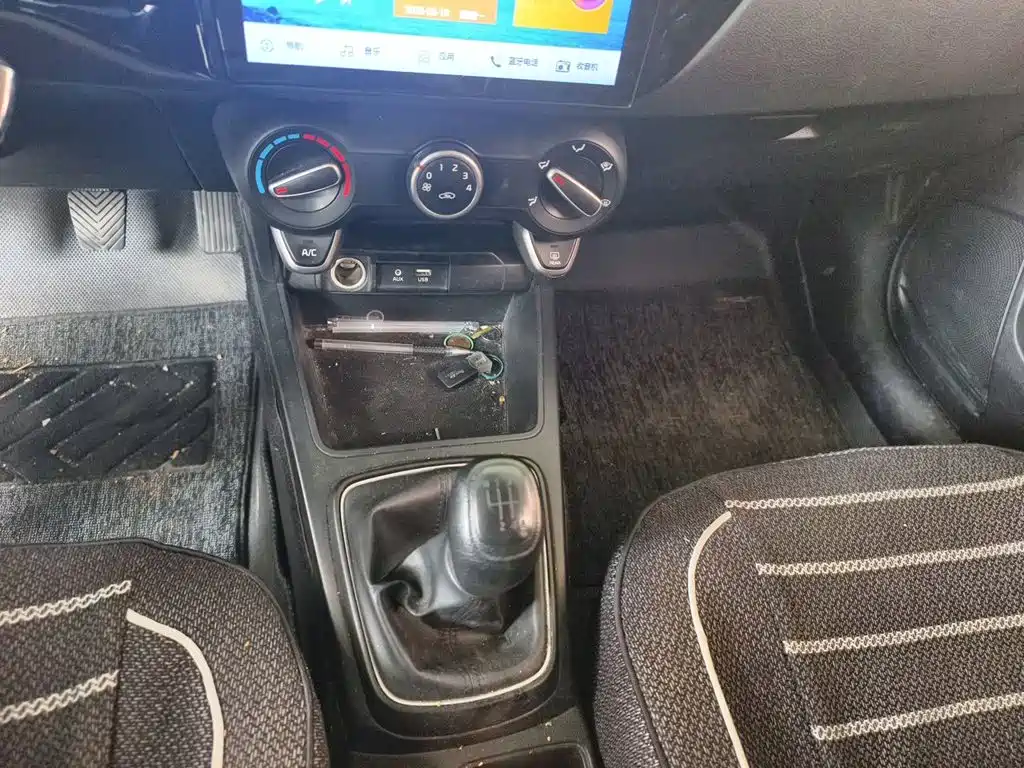 Kia K2 2019 2017 Sedan 1.4L MT 15th Anniversary Special Edition GLS