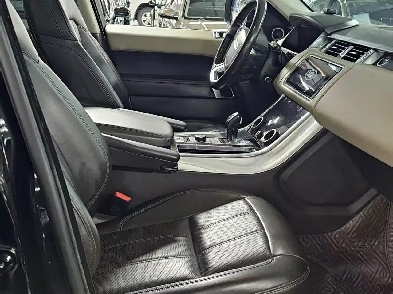 Land Rover Range Rover Sport PHEV 2019 2018 Model P400e