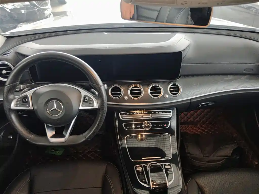 Mercedes-Benz E-Class 2017 E 300 L Sport Fashion фото 10