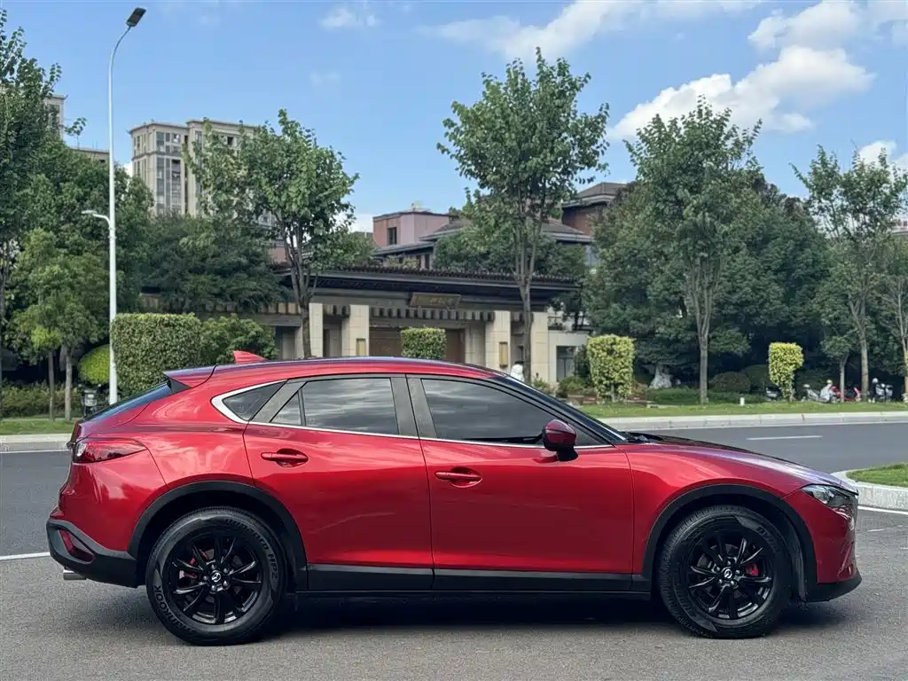 Photo 12 - Mazda CX-4