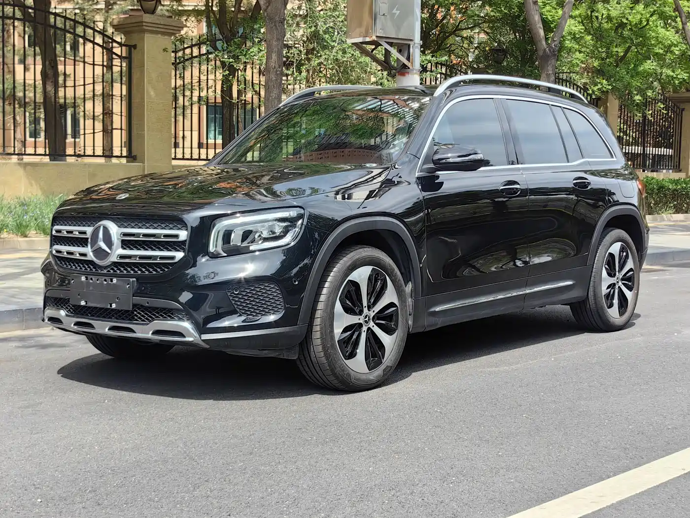Mercedes-Benz GLB 2022 Model GLB 200 Fashion Edition