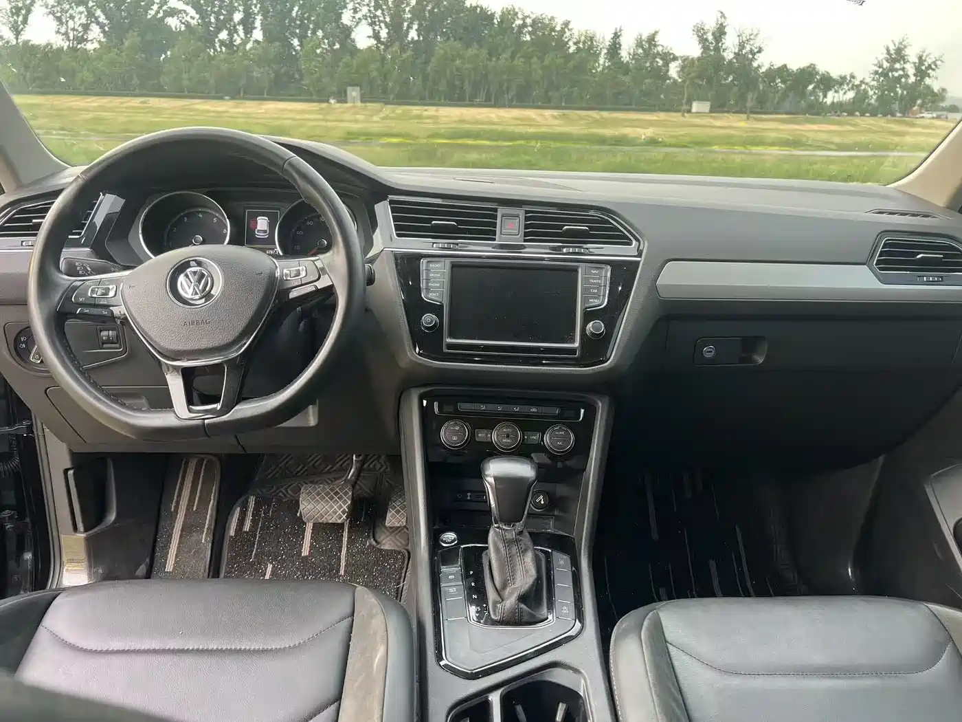 Volkswagen Tiguan L 2018 330TSI Automatic 2WD Comfort Edition фото 5