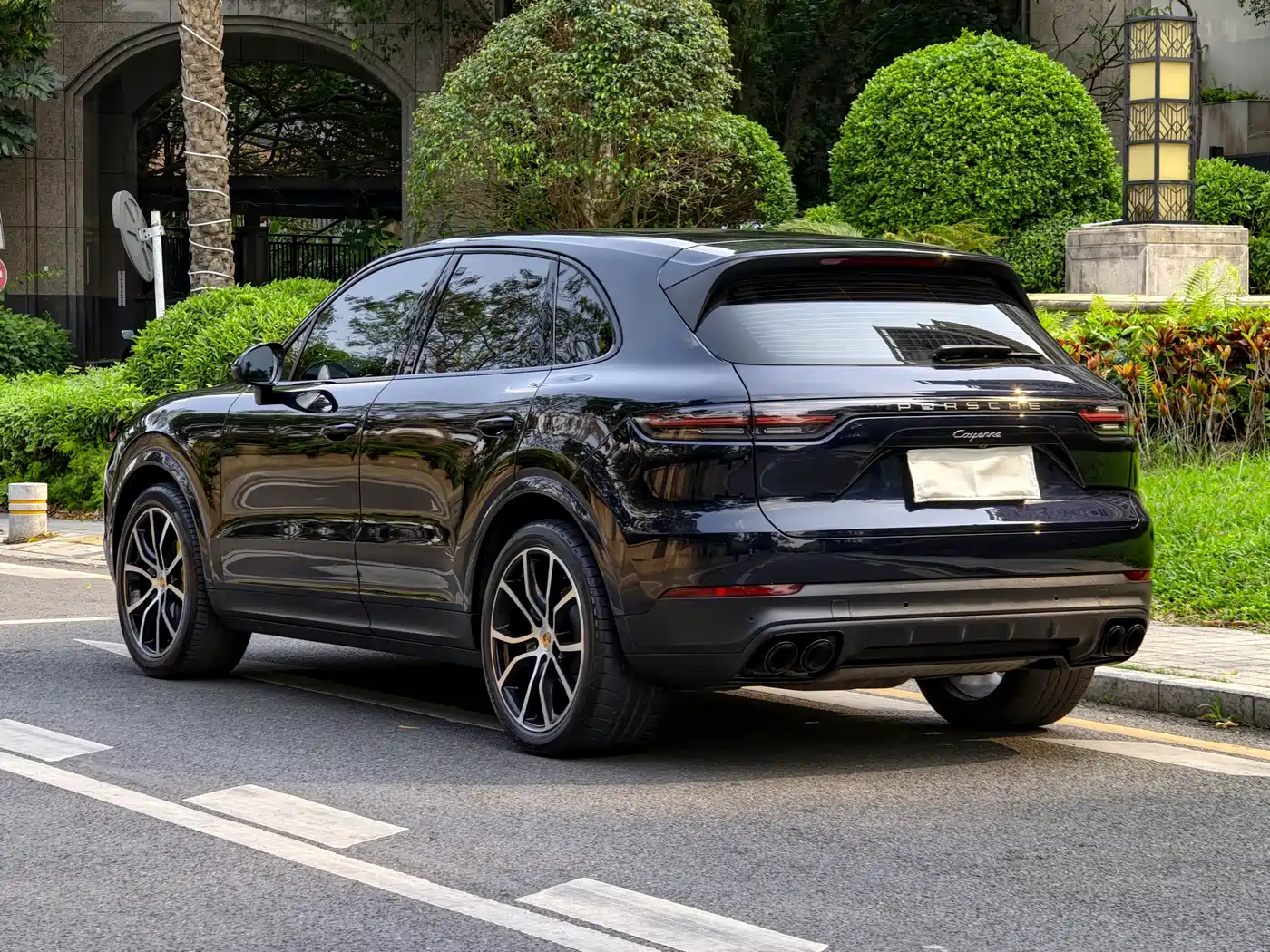 Porsche Cayenne 2022 Cayenne 3.0T Platinum Edition фото 4