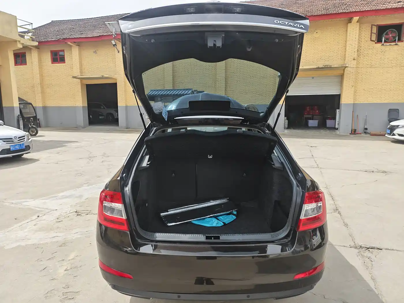 Škoda Octavia 2015 1.6L Automatic逸俊版 фото 16
