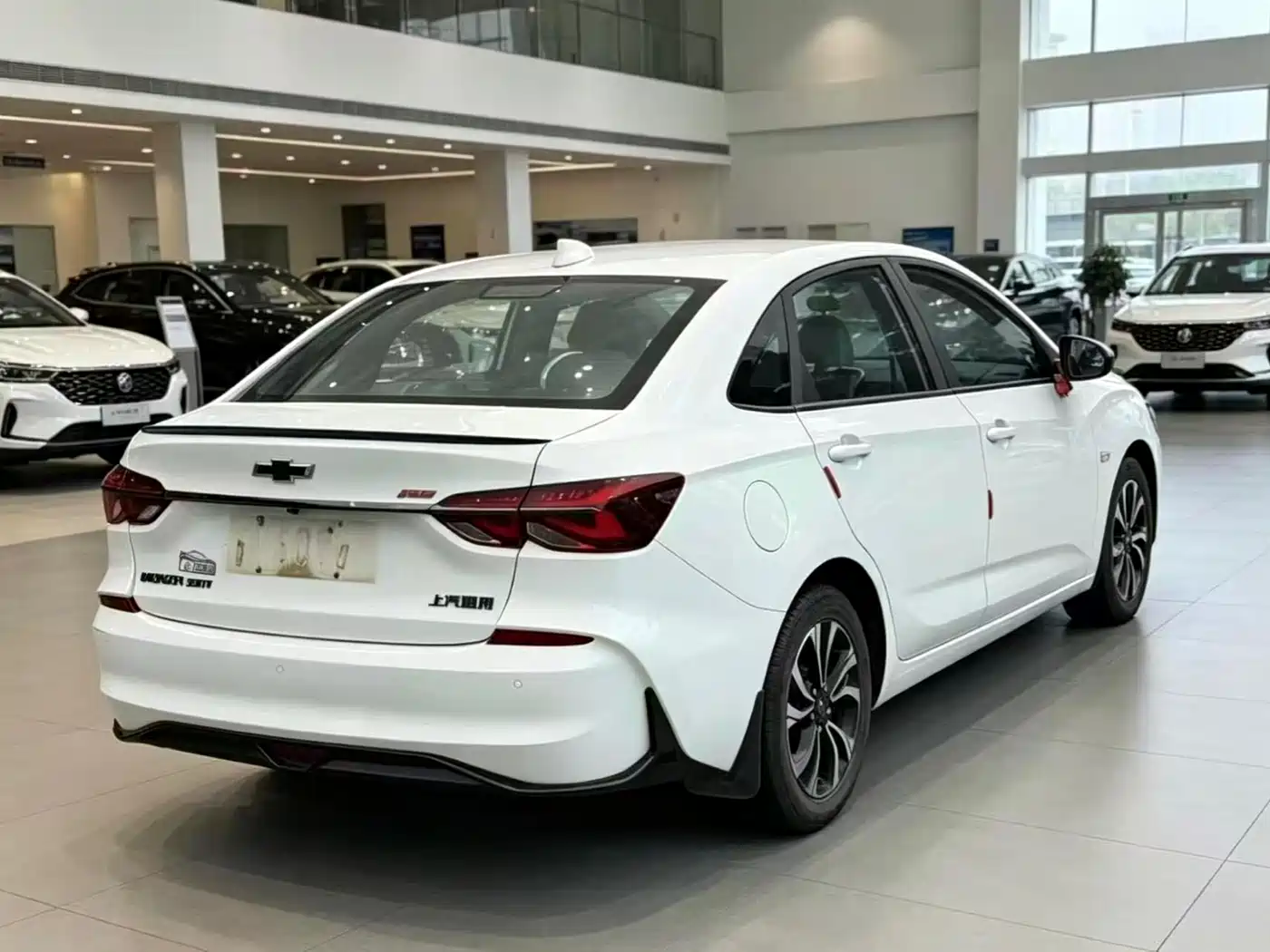 Chevrolet Monza 2019 RS 330T Auto Smooth Edition China VI фото 8