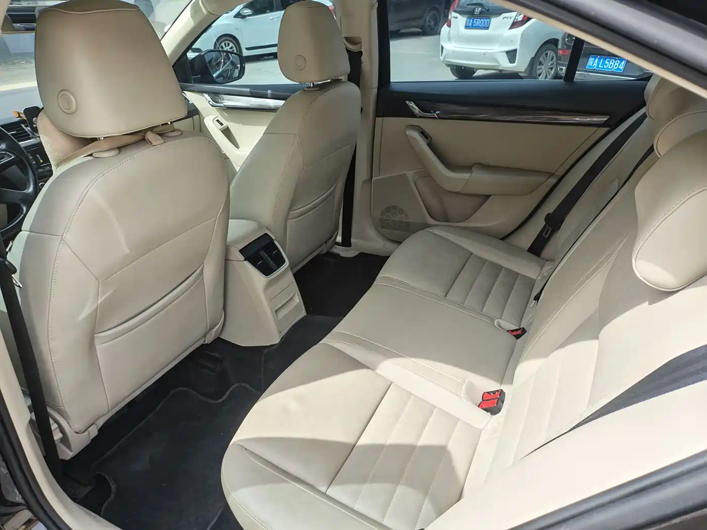 Škoda Octavia 2015 1.6L Automatic逸俊版 фото 10